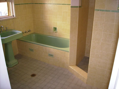 bathroom resurface before image